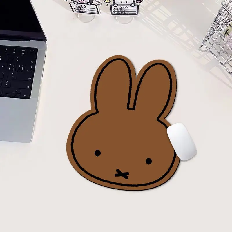 Kawaii Miffy Rabbit Shaped Mou - Gaming Keyboard And Mouse Pad recension och pris